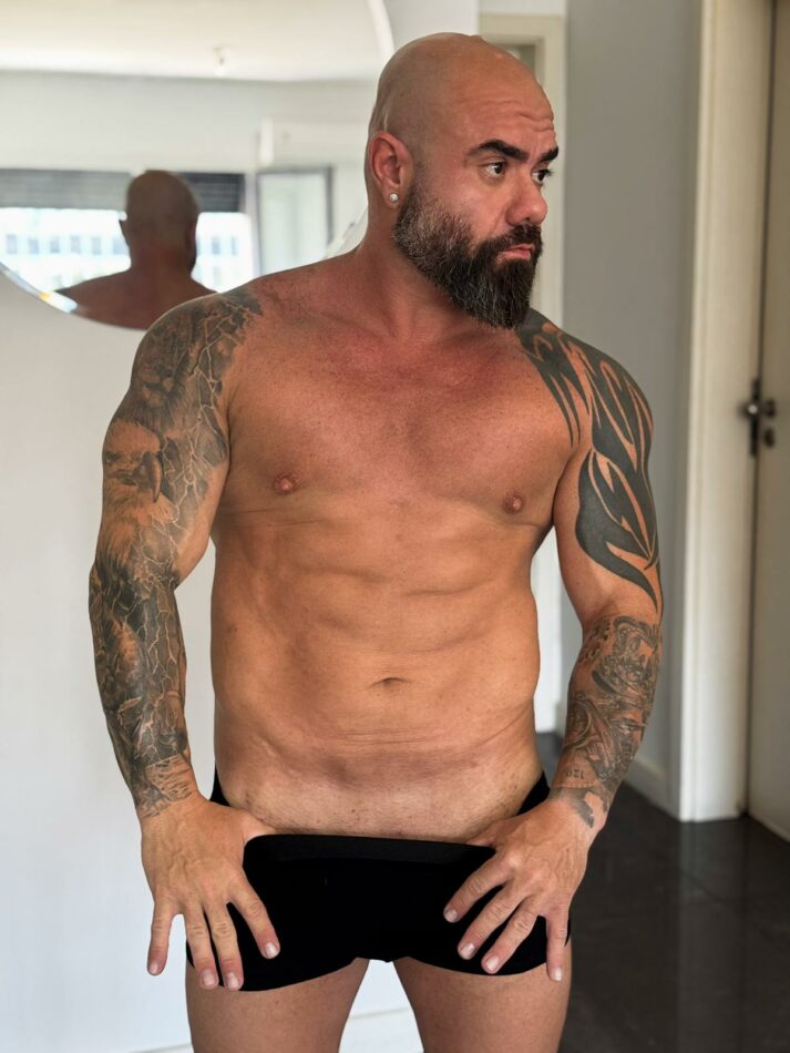 Jonas 8