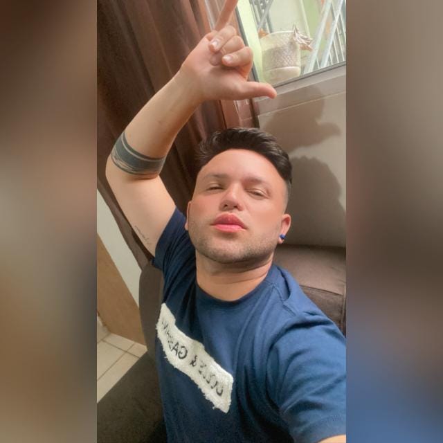 Ymulo 18