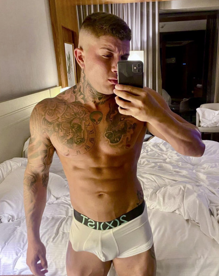 Caio 4