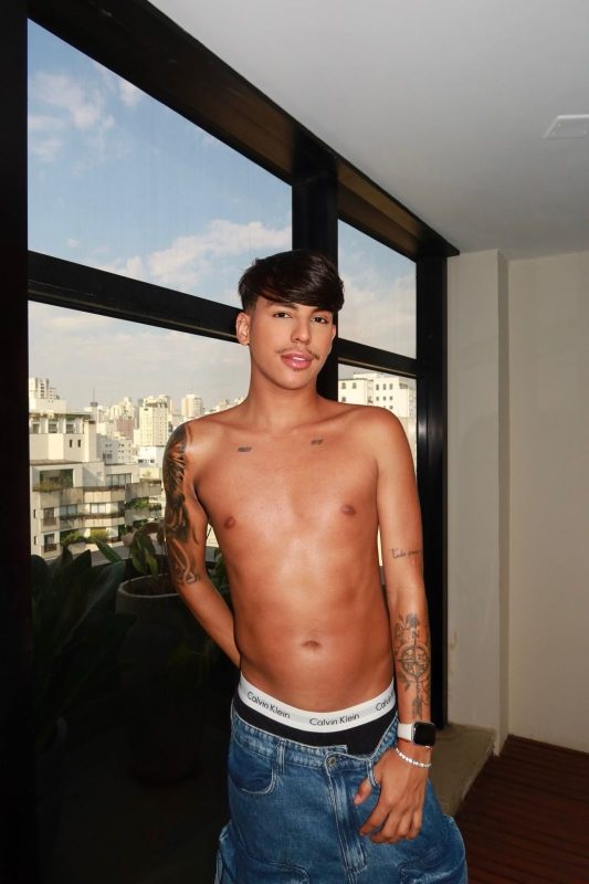 Gabriel Martins 32