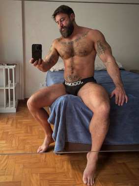 Alex 4